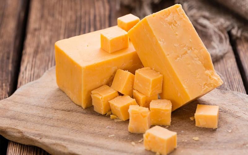 Global Dairy Trade Event 384: Global Index Falls by 6.9%, Impacting Cheddar