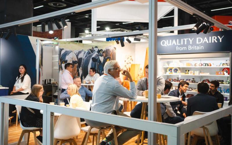 ارتفاع صادرات الألبان البريطانية بنسبة 20% رغم الضغوط العالمية