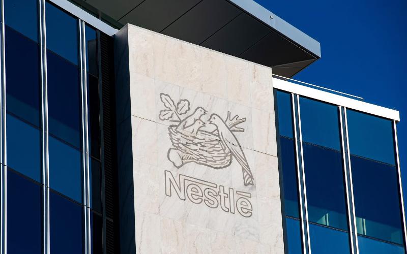 Nestlé, Bakteriyel Kontaminasyon Nedeniyle Avrupa'da Bebek Mamasını Geri Çağırıyor