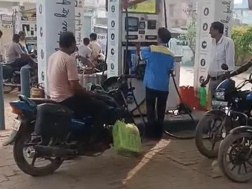 Bihar, Artan Yakıt ve Süt Ürünleri Fiyatlarından Kaynaklanan Ekonomik Baskıyla Karşı Karşıya