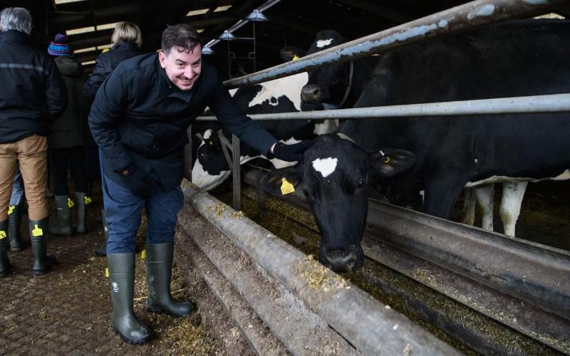 UK Parliamentarians Explore Future of Dairy at Largest Milk Plant
