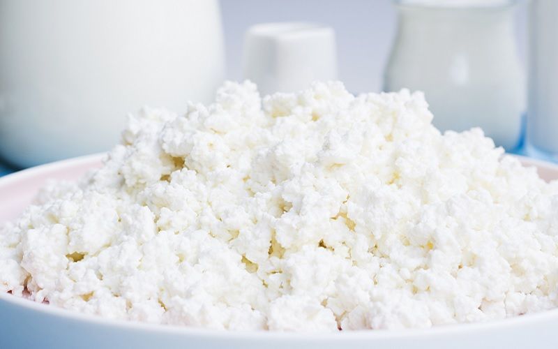 Cottage Cheese Production in Russia Rises by 9.5% Amid Decline in Butter and Milk Output