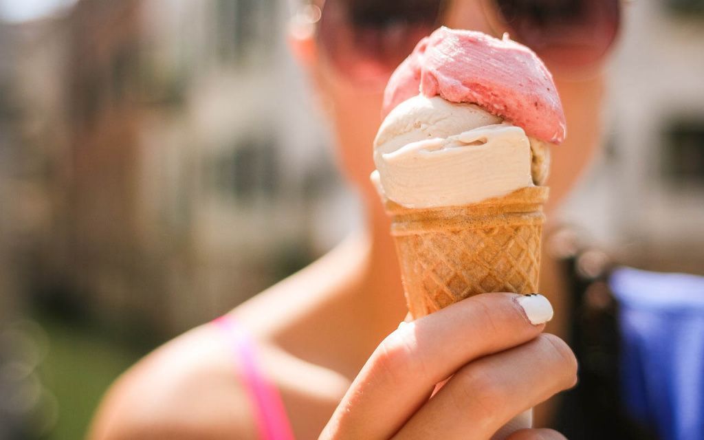 ice-cream-gc14060f7c_1280.jpg